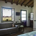 Cascina Aguzza *