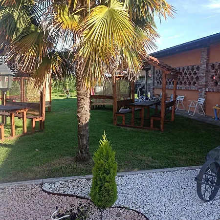 Agriturismo Cascina Aguzza *