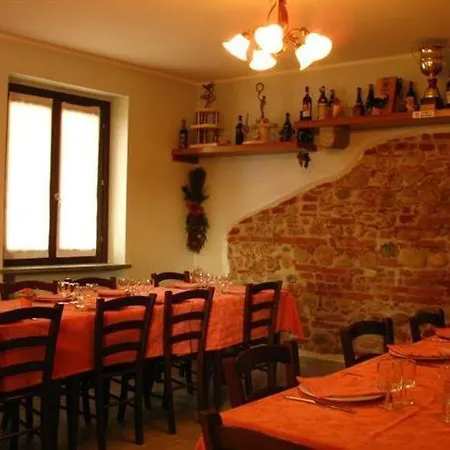 Agriturismo Cascina Aguzza *
