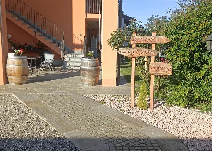 Cascina Aguzza * Oleggio