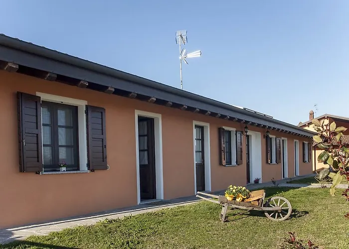 Cascina Aguzza Gospodarstwo agroturystyczne